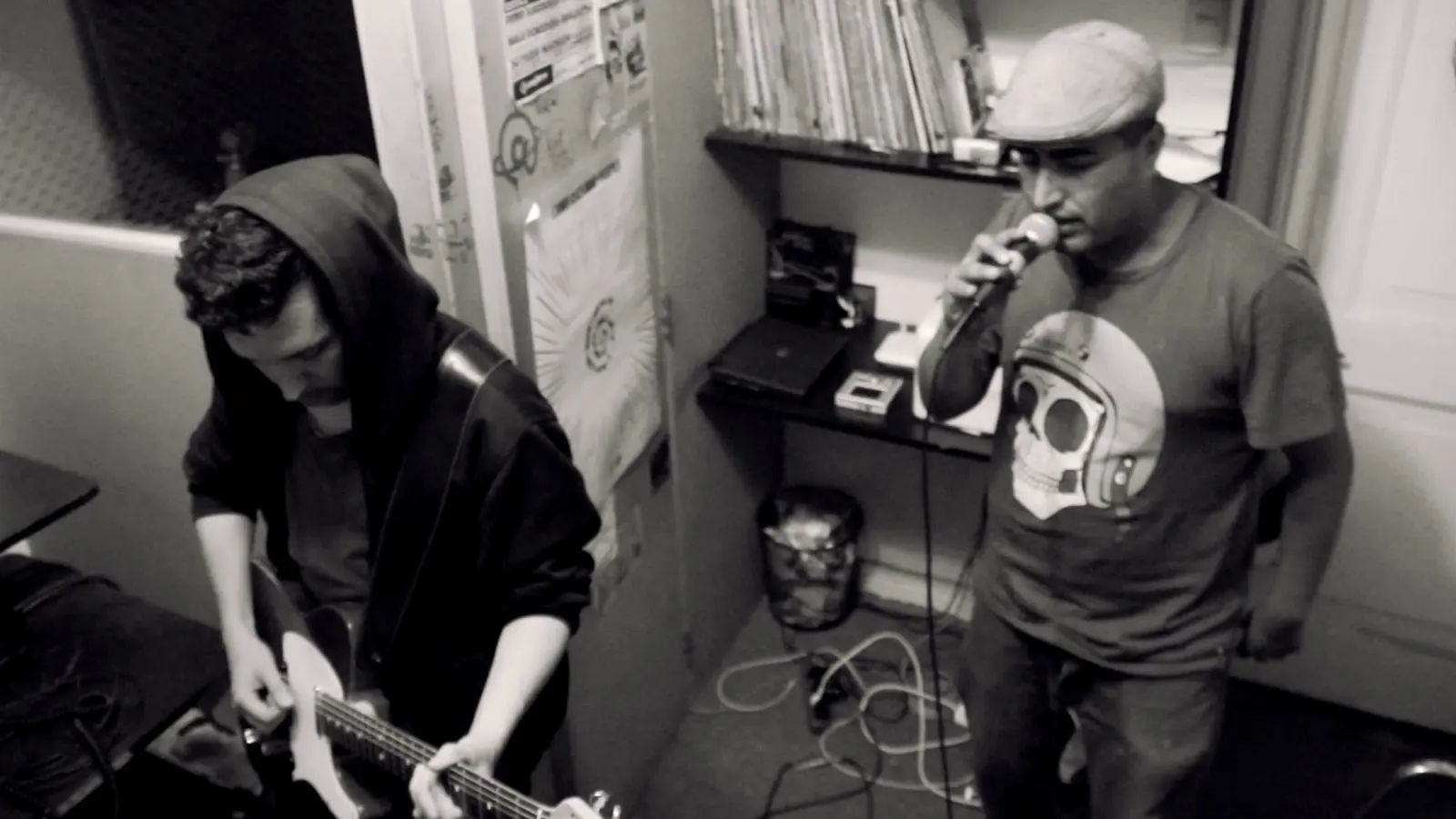 Ensayo en blanco y negro
